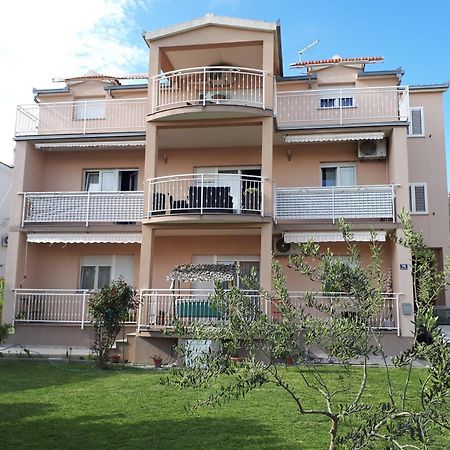 Apartment Aurora Kaštela Екстериор снимка