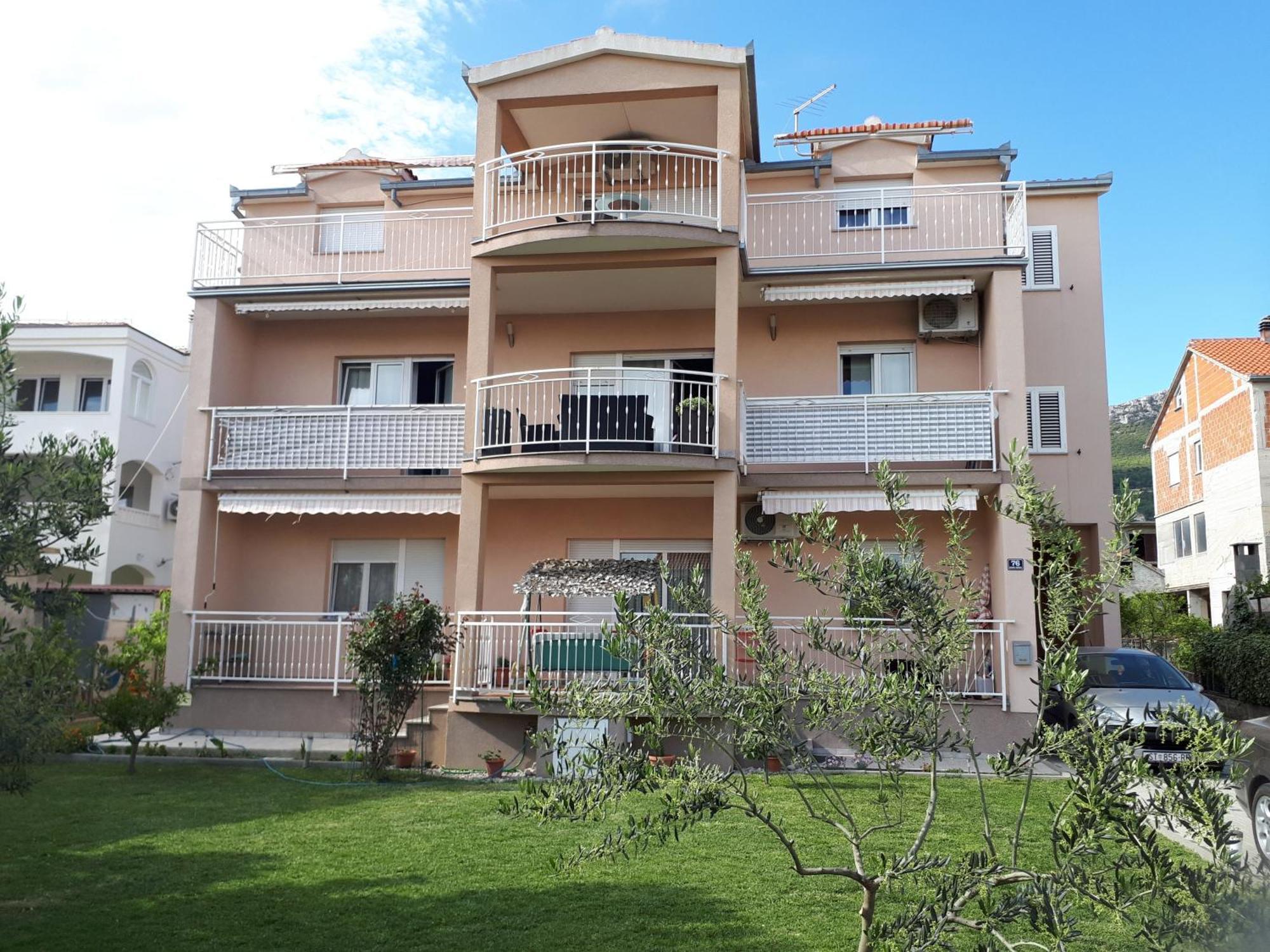 Apartment Aurora Kaštela Екстериор снимка