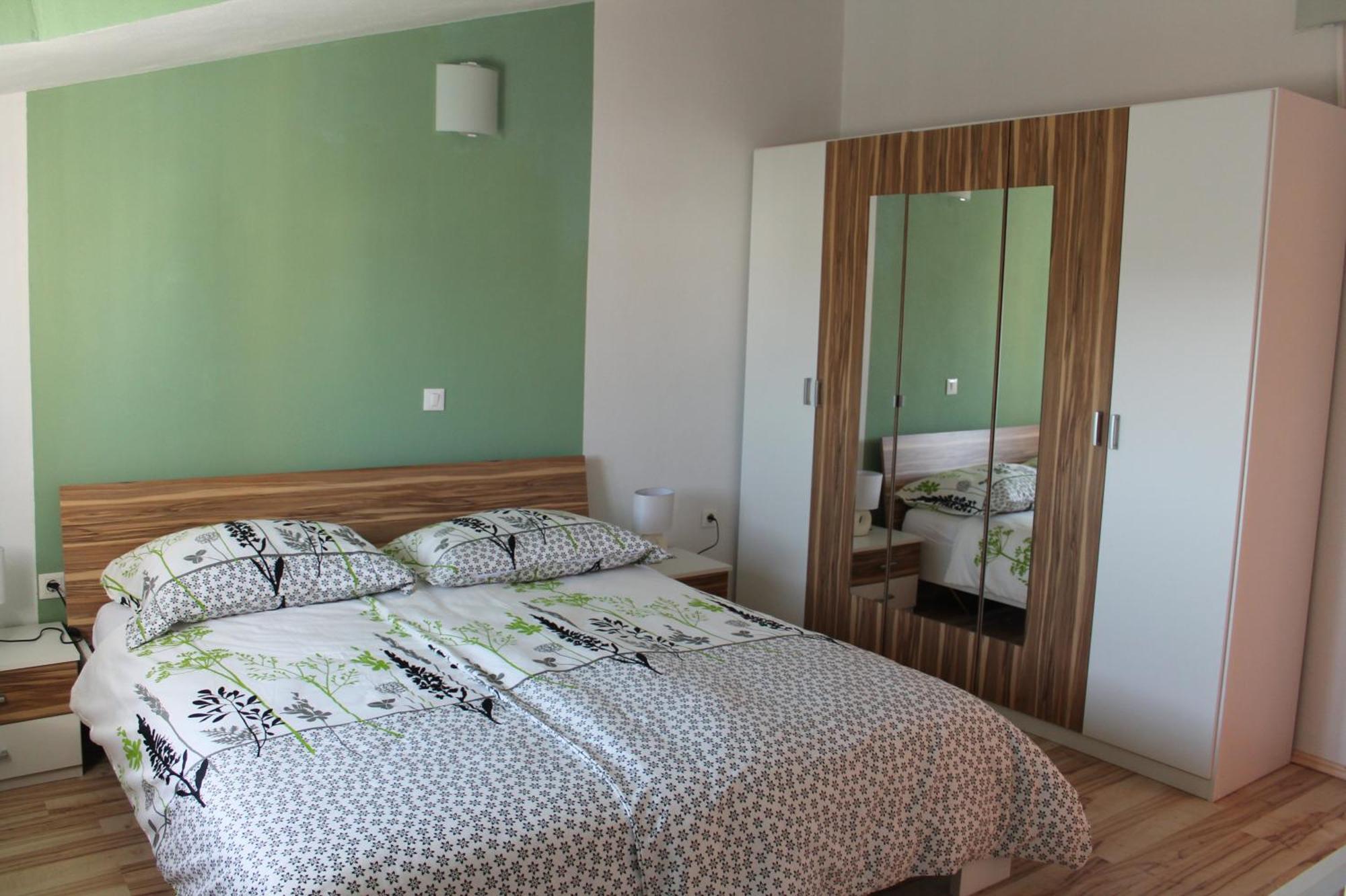 Apartment Aurora Kaštela Екстериор снимка