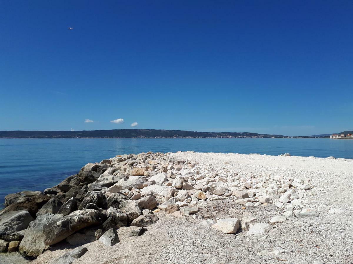 Apartment Aurora Kaštela Екстериор снимка